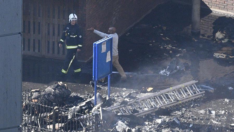 Londra, brucia la Grenfell Tower Foto 2 di 21 La Gazzetta del