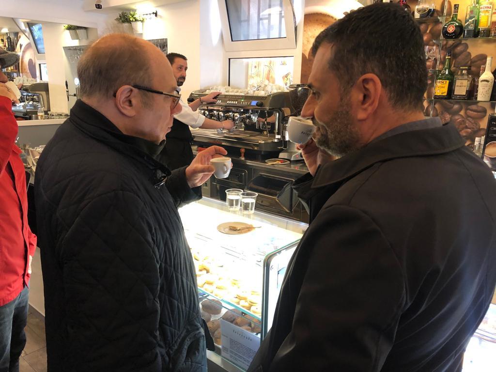 Torre a Mare set del nuovo film di Verdone, sopralluogo con De