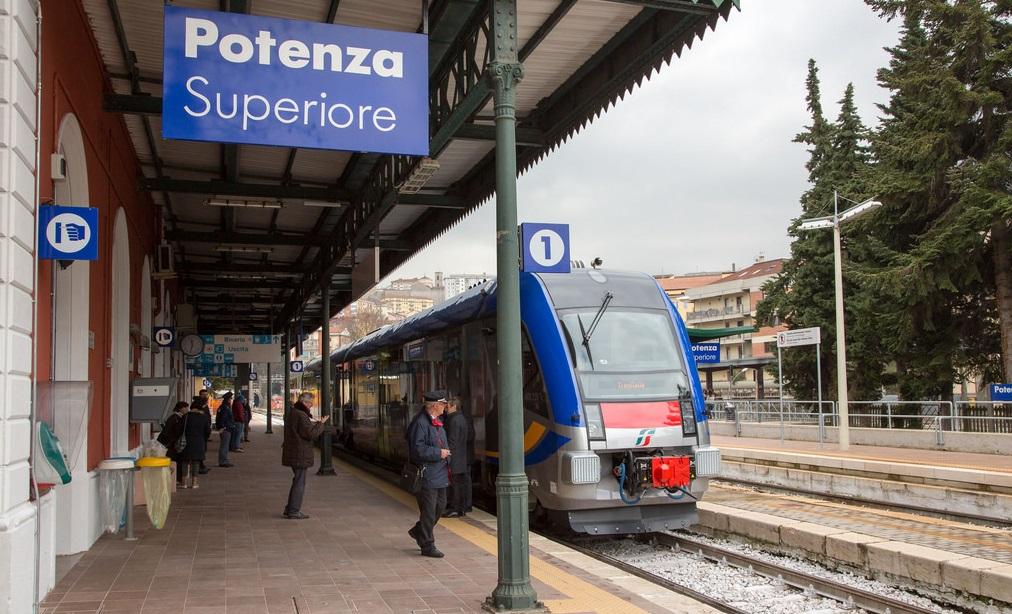 La Puglia Non Paga Piu Il Frecciarossa Taglia Taranto E Il Treno Diventa Lucano La Gazzetta Del Mezzogiorno
