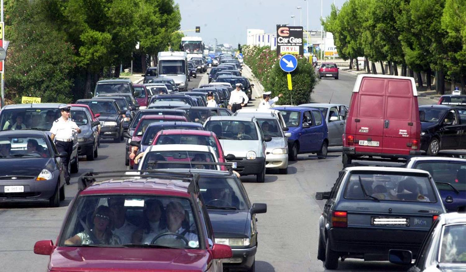 Puglia, la crisi del bollo auto nemmeno Equitalia funziona ...
