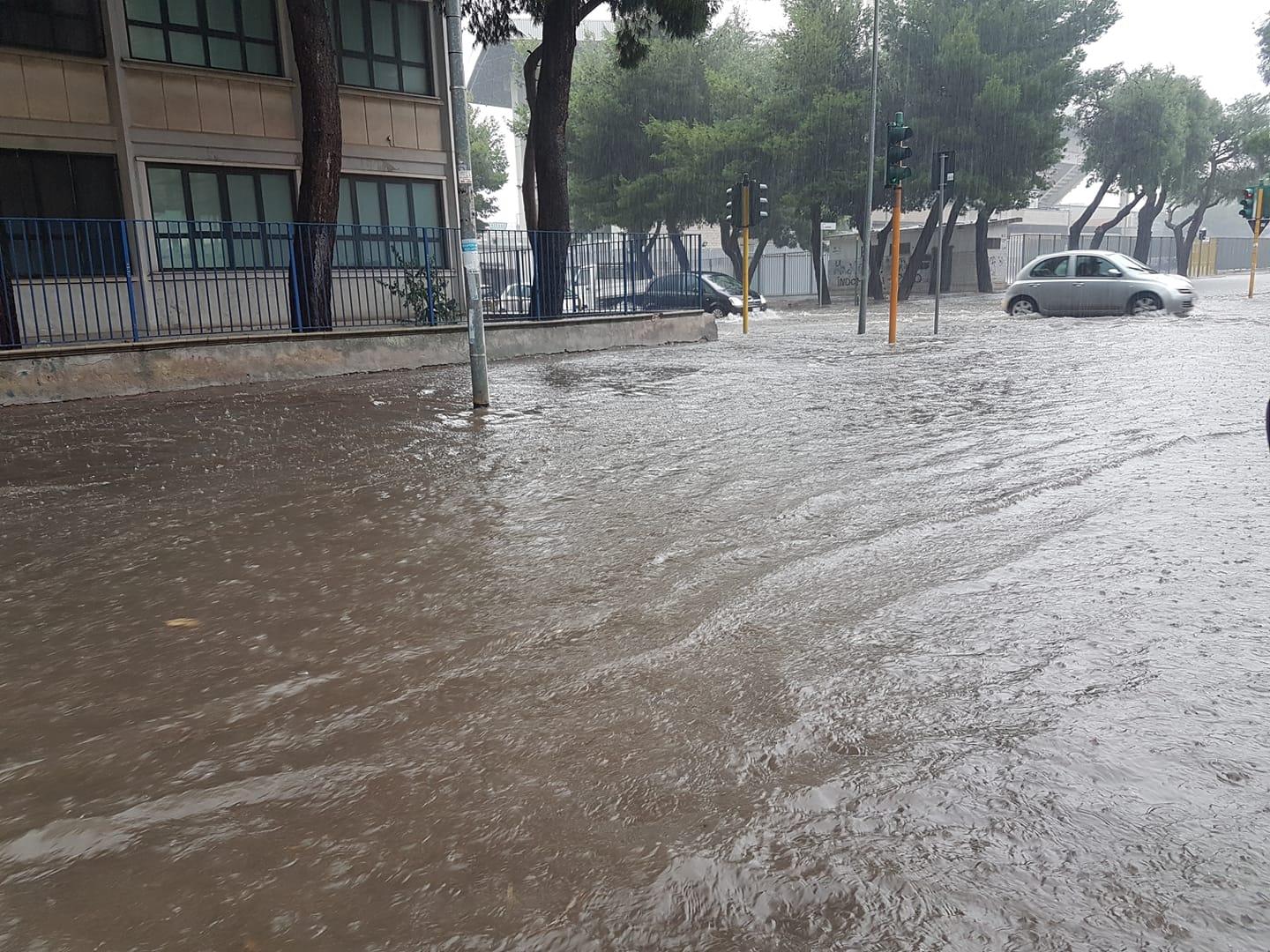 Bomba d'acqua a Foggia: allagamenti nel centro cittadino - La ...