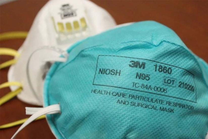 Coronavirus a Bari, la denuncia dei medici: «Noi senza mascherine». Dormitori per senza tetto aperti h24