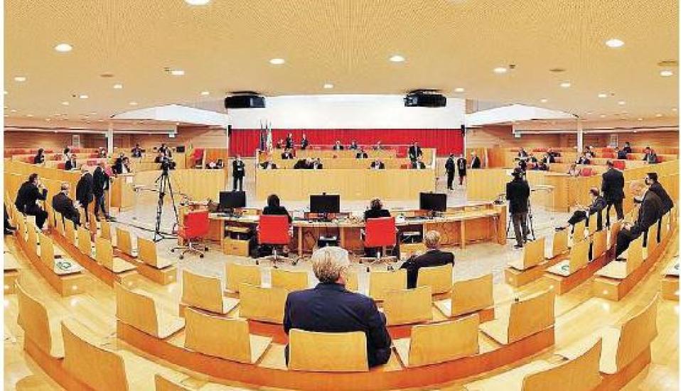 Giunta Regione Puglia, Emiliano apre i 5S (divisi) tentennano