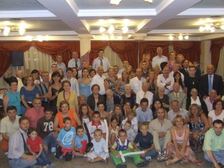 Da ogni angolo del mondo a Ruoti di Potenza la carica dei 90 Carlucci