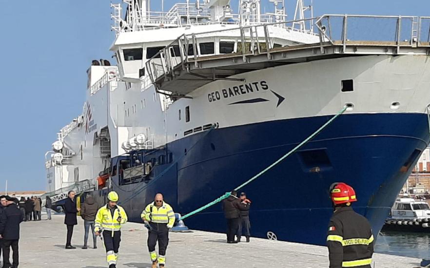 Soccorsi 190 migranti da nave Geo Barents al largo del Mediterraneo: sbarcheranno a Bari