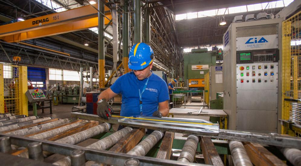 Puglia, le aziende in crisi potranno essere salvate dai loro dipendenti