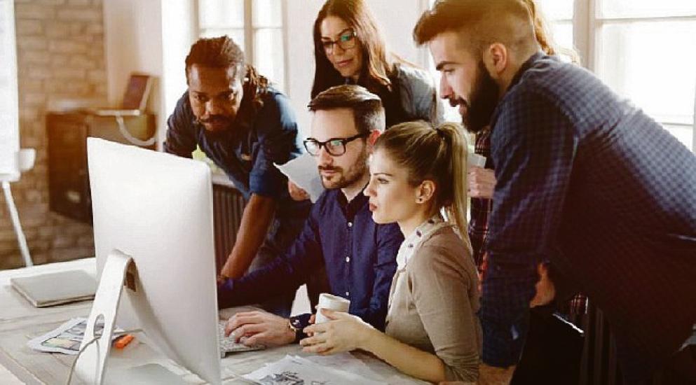 Giovani, Puglia e futuro: il mondo sta cambiando, evitate i consigli gratis