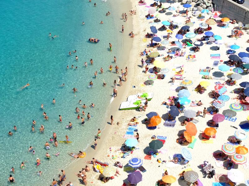 Estate 2021, Italia meta preferita per le vacanze: nella top 3 anche la Puglia