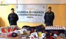 Abbigliamento e accessori del Genoa contraffatti, 2 denunciati a Genova