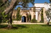 Otranto, la masseria e gli ulivi la magia che si rinnova: il Secolario Masseria del Viverbene