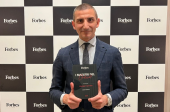Il &laquo;maestro&raquo; Giuseppe Cupertino premiato da Forbes: il wine manager pugliese &egrave; tra i 25 Maestri del Calice 2026