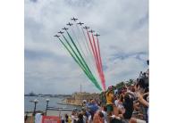 Taranto, spettacolo in cielo e in mare per l&rsquo;avvio del SailGp con Le Frecce Tricolori  VIDEO