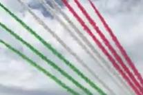 Il volo delle Frecce a Taranto 