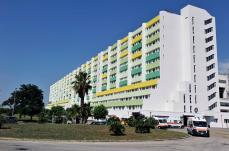 Oria, 66enne travolta dal cancello dell'azienda in cui lavora: in prognosi riservata