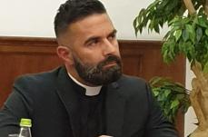 Il sacerdote influencer don Schena: &laquo;Per Domenico non cercare colpevoli per sfogo, ma chiedere verit&agrave;&raquo;