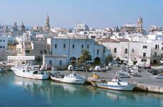 Monopoli, via libera al raddoppio della tassa di soggiorno da marzo