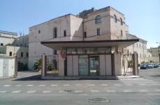 Maglie, 15enne accusato di stupro chiede il giudizio abbreviato: la violenza nei bagni della stazione ferroviaria