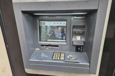 Cagnano Varano, tentano l'assalto al bancomat ma la &laquo;marmotta&raquo; non esplode: banda fugge a mani vuote