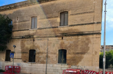 Trani, piove nella ex casa di riposo: scintille fra amministrazione e Asp