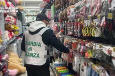 Sequestrati nel Salento oltre 40mila prodotti tra contraffatti e pericolosi