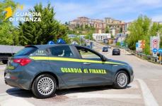 Controlli antidroga nel Potentino, 15 persone segnalate dalla Guardia di Finanza
