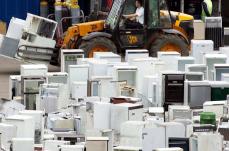 Raccolta rifiuti elettronici domestici, maglia nera a Taranto: &egrave; la penultima provincia della Regione