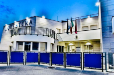 Andria, imprenditore inseguito e rapinato nel parcheggio di un agriturismo