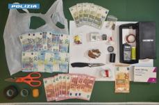 Brindisi, la base dello spaccio in casa: coppia del posto arrestata in flagranza di reato