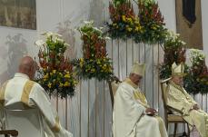 Ad Andria la consacrazione di don Domenico Basile a nuovo vescovo