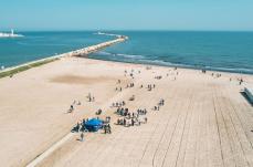 Barletta, 550 kg di rifiuti raccolti sulla Litoranea di Levante: in 200 per il &laquo;cleanup&raquo;