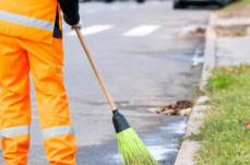 Cerignola, operatore ecologico picchiato in strada durante il lavoro: il Comune si costituisce parte civile
