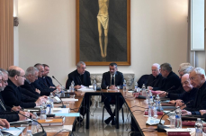 I vescovi pugliesi incontrano Decaro: focus su ambiente e giovani e si parla anche dell'ex Ilva