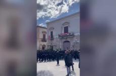 A Canosa di Puglia &egrave; il giorno della Desolata: il canto delle donne che abbraccia i fedeli VIDEO