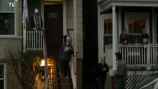 Il tributo a Bill Withers, a Chicago i residenti intonano "Lean on me"