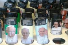 Gdf sequestra ai cinesi500mila gadget abusivi