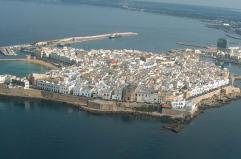 Gallipoli, auto investe un vigile dopo l&rsquo;alt durante la processione: l'automobilista era ubriaco