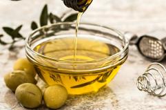 Sammichele, così il paese ottiene il marchio di «Città dell’Olio»
