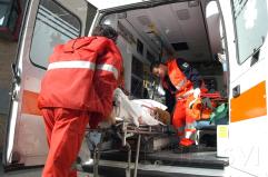 Scontro tra auto sulla provinciale Trinitapoli-Cerignola: cinque feriti, due in codice rosso