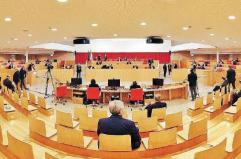 Effetto legge Laricchia sulla giunta: i &laquo;trombati&raquo; potranno fare gli assessori, ma hanno porte sbarrate in agenzie e cda