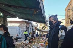 Piero Pelù foggiano d'adozione: sorpreso a fare la spesa al mercato