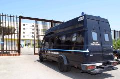 Lecce, nel carcere due suicidi in pochi giorni: «quando un detenuto si toglie la vita è una sconfitta»