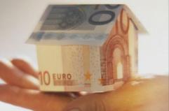 Mercato del mattone in calo in Puglia -11,2%, a Bari -16,6