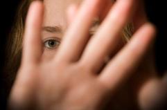 Taranto, a processo il 57enne accusato di aver abusato di due minori di 11 e 12 anni