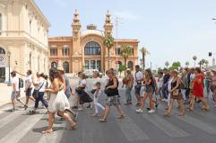 Turismo, a Bari nel 2025 oltre 2 milioni e 600 mila pernottamenti: il dato in crescita del 25%