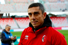 Il Bari appeso a un filo, Moreno Longo l&rsquo;ultima &laquo;carta&raquo;