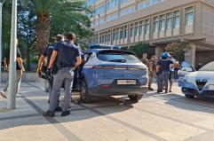 Bari, il sindaco Leccese insiste: «Militarizzare le piazze non è la soluzione. Esiste un problema con i flussi migratori»