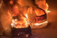 Manfredonia, bruciata l'auto dell'ex sindaco di Manfredonia Angelo Riccardi, coinvolte anche altre due vetture