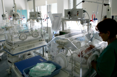 Brindisi, «Nessun rischio chiusura per l’unità di neonatologia»