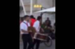 Molfetta, musicista della banda aggredito durante festa patronale, parla la madre: «Traumatizzato, non vuole uscire di casa»