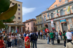 I sindacati: «Vertenza Smartpaper i numeri e le sedi non si toccano»